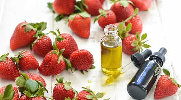 تصویر 2 از فروش اسانس طبیعی توت فرنگی + قیمت خرید به صرفه